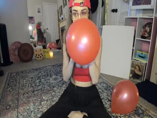 Live sex webcam photo for AudryLikes #272814773