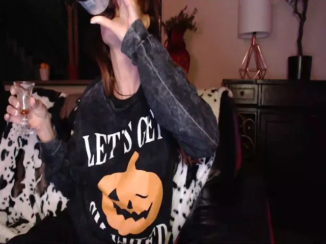 Live sex webcam photo for AudryLikes #274163855