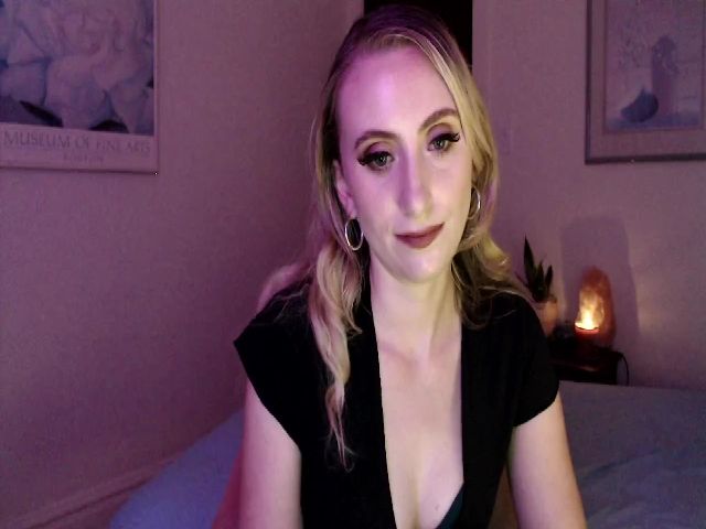 Live sex webcam photo for AuroraTheB #274491669