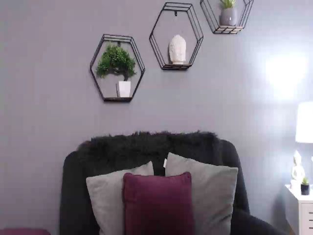 Live sex webcam photo for AuroraXSky #272145119