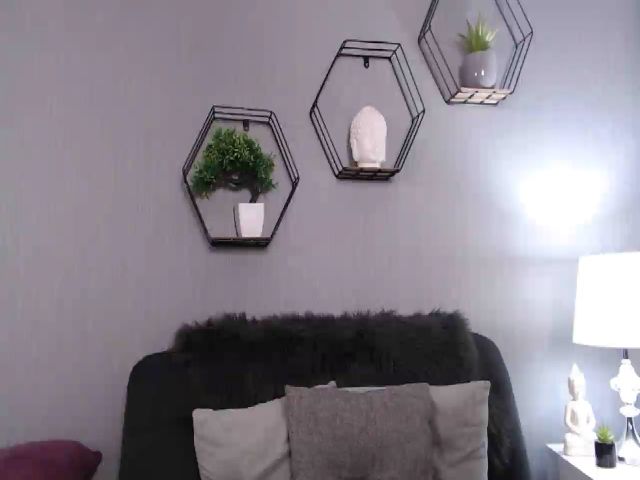 Live sex webcam photo for AuroraXSky #272315047