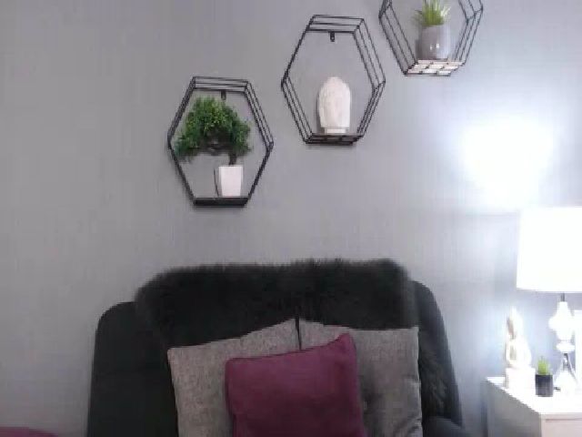 Live sex webcam photo for AuroraXSky #272370686