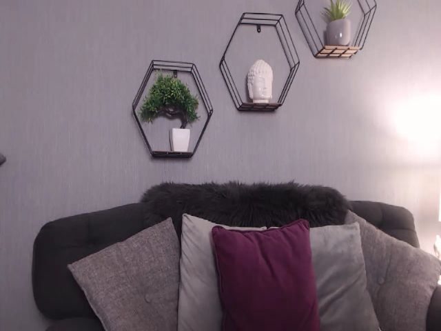 Live sex webcam photo for AuroraXSky #272653479