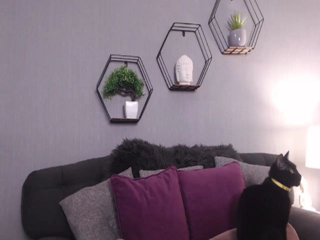 Live sex webcam photo for AuroraXSky #273148862