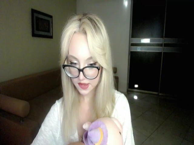 Live sex webcam photo for AuroraaBunny #274210636