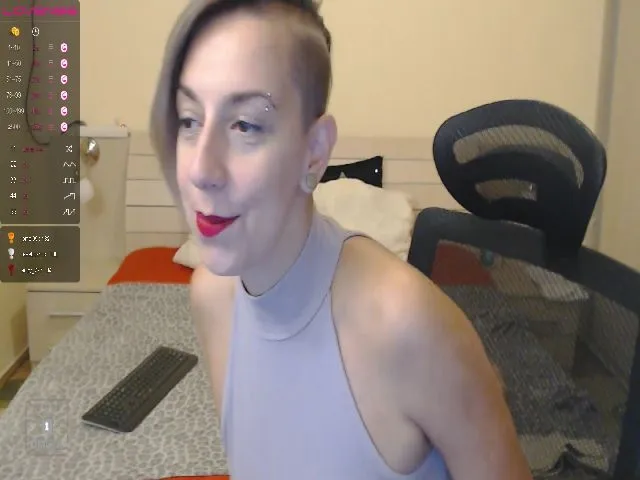 Live sex webcam photo for AutumnOpal #274368737