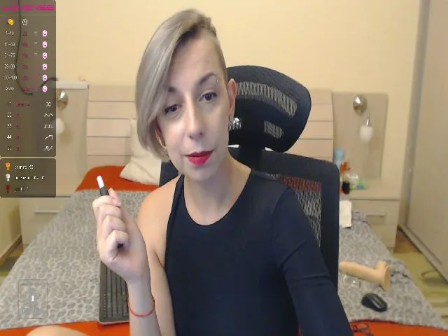 Live sex webcam photo for AutumnOpal #274377695