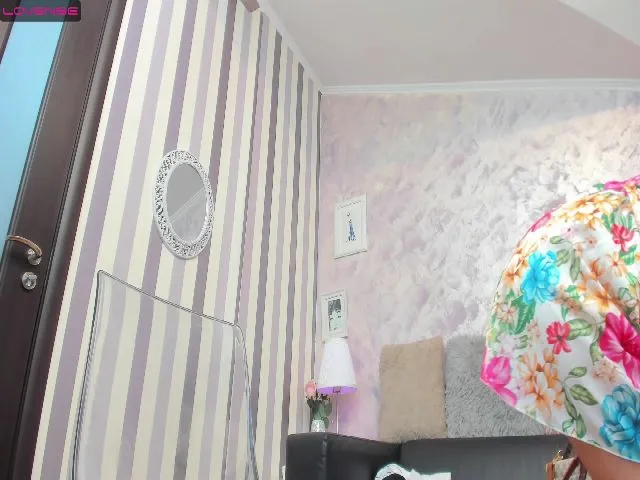 Live sex webcam photo for AutumnRaeXx #273820340