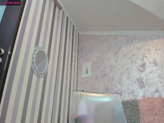 Live sex webcam photo for AutumnRaeXx #273865797