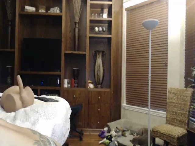 Live sex webcam photo for Autumn_Blonde #271934087