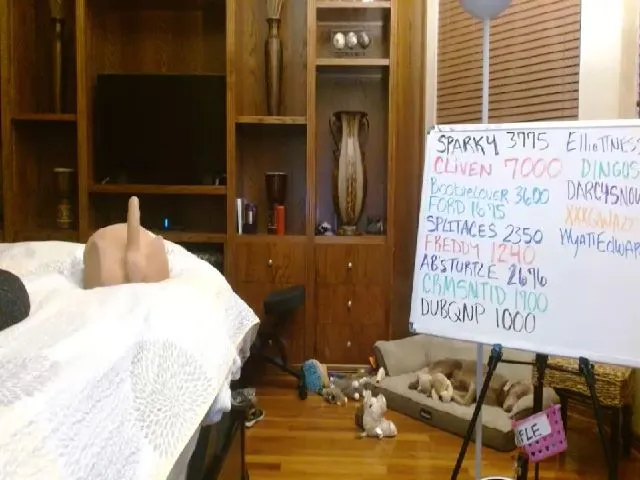 Live sex webcam photo for Autumn_Blonde #273513179