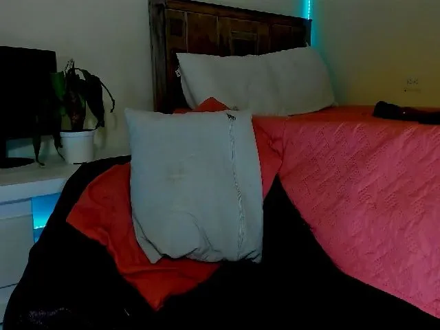 Live sex webcam photo for AvaJones_milf #272903374