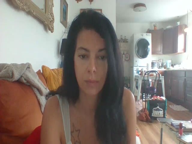 Live sex webcam photo for Ava_Adore_ #273042198