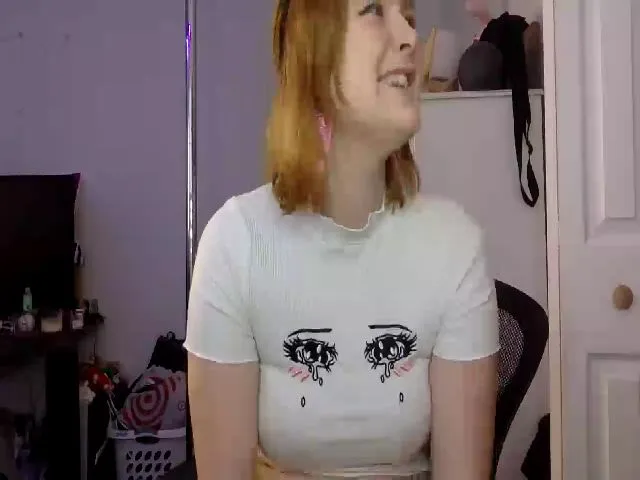 Live sex webcam photo for Avery_Doll #271911846