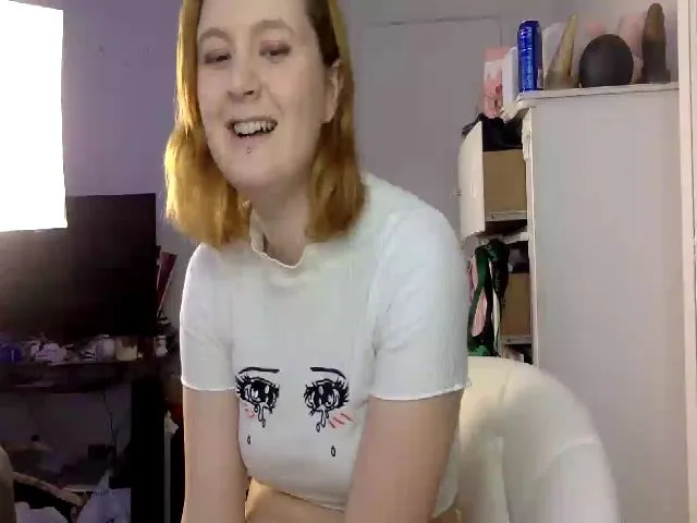 Live sex webcam photo for Avery_Doll #272059225