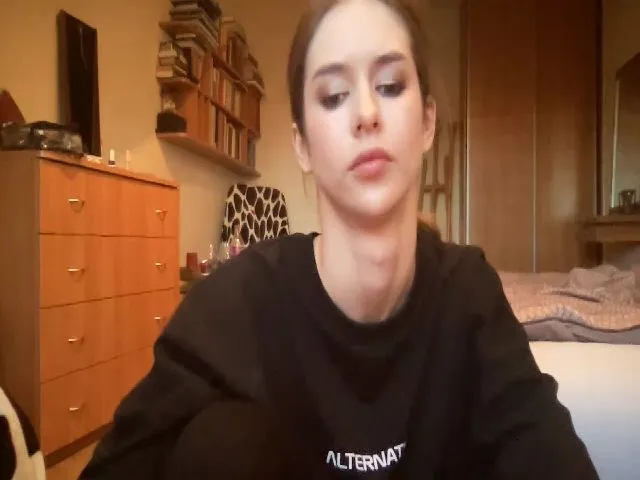Live sex webcam photo for AvrilDollX #272724472