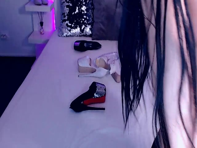 Live sex webcam photo for Aylinxoxo #271685170