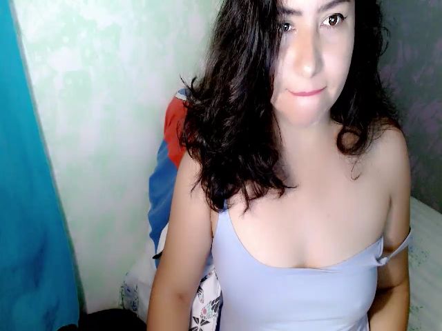Live sex webcam photo for Azuhky #271797317