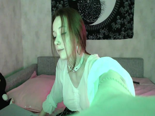 Live sex webcam photo for BabyAlen088 #272867070