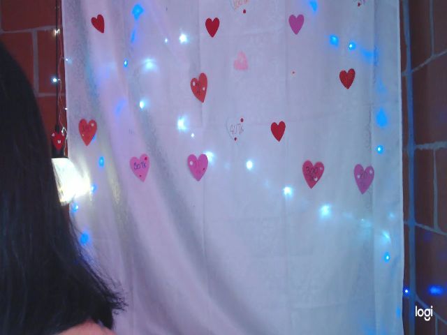 Live sex webcam photo for BabyAsianX0 #271936284