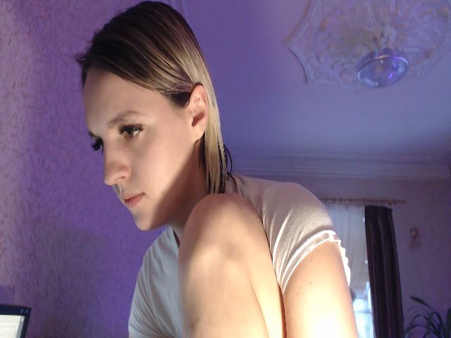 Live sex webcam photo for Babymur #272303218