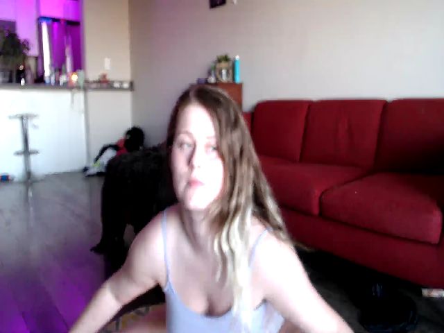 Live sex webcam photo for BaddBirdie #273893721