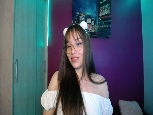 Live sex webcam photo for Badkiitty #273196930