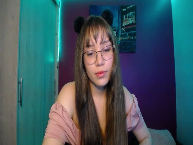 Live sex webcam photo for Badkiitty #273227887