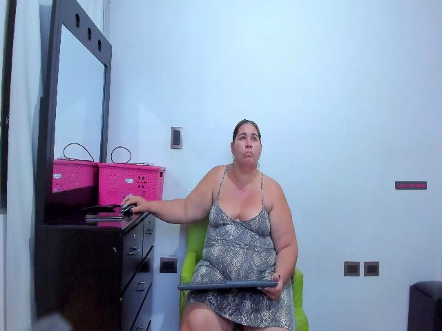 Live sex webcam photo for Bbwdirty_ #272289542