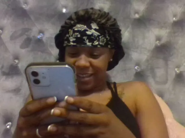 Live sex webcam photo for BeautifulKash #273265431