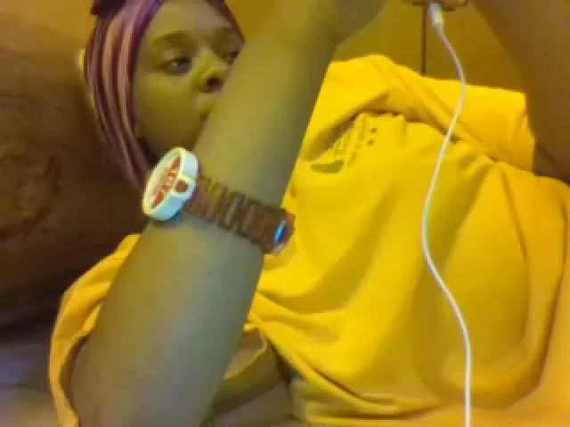 Live sex webcam photo for BeautifulKash #273353329