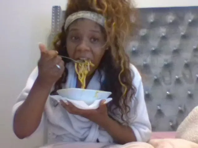 Live sex webcam photo for BeautifulKash #273603030