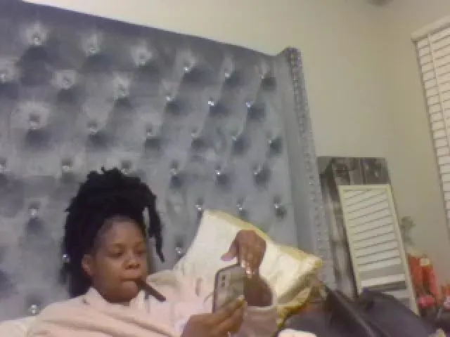 Live sex webcam photo for BeautifulKash #273762791