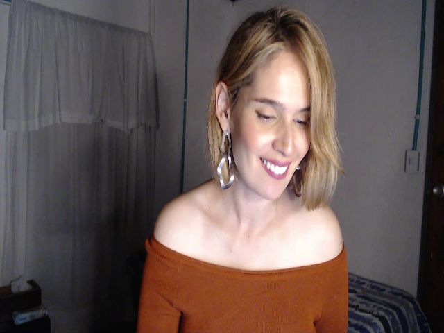 Live sex webcam photo for Beautyxanabel #271901573