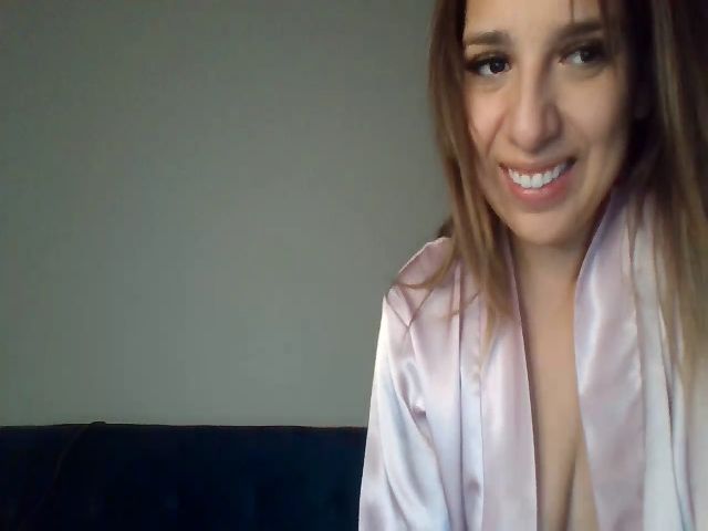 Live sex webcam photo for BellaJewels #272151787