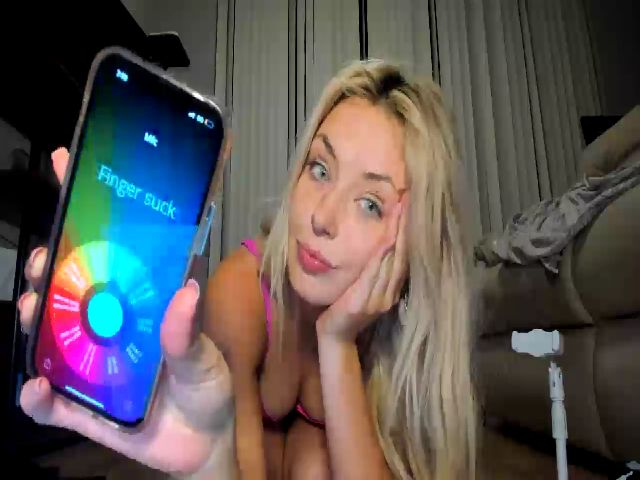 Live sex webcam photo for Belphoebe #271862258