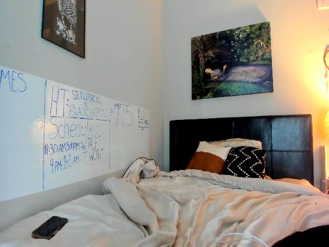 Live sex webcam photo for Belphoebe #272626176