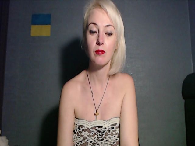 Live sex webcam photo for BestBLONDgirl #273184650