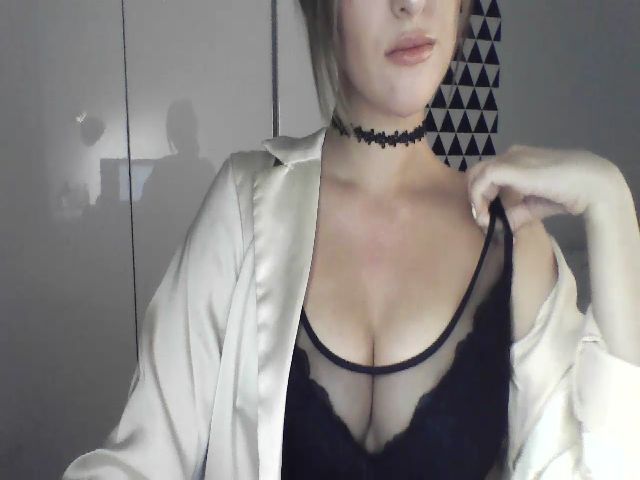 Live sex webcam photo for BettyMrs #274201724