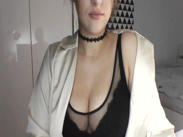 Live sex webcam photo for BettyMrs #274202505