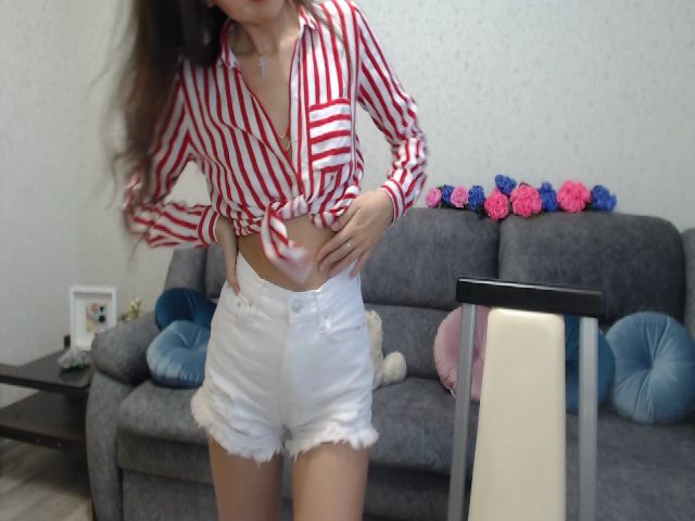 Live sex webcam photo for Bey_bee #272718857