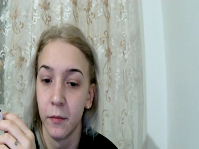 Live sex webcam photo for Bia99 #271845777