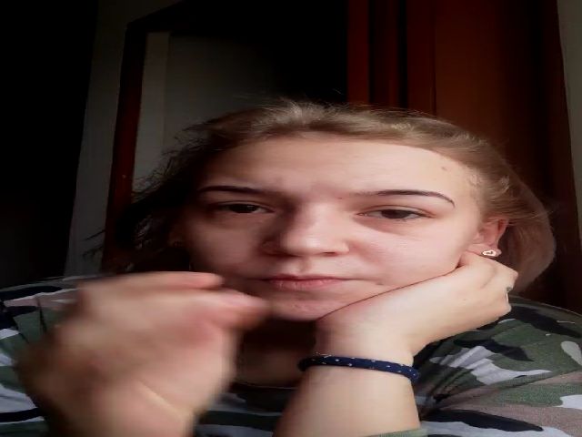 Live sex webcam photo for Bia99 #271851278