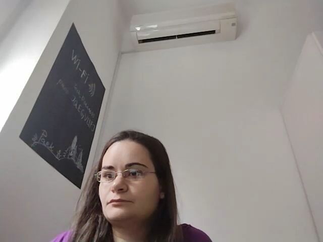 Live sex webcam photo for Bianca109 #273741491