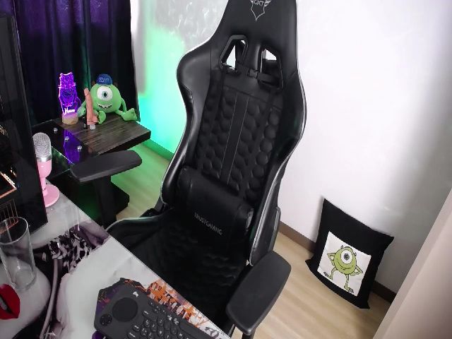 Live sex webcam photo for BiancaMiller #271567528