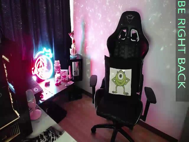 Live sex webcam photo for BiancaMiller #272370930