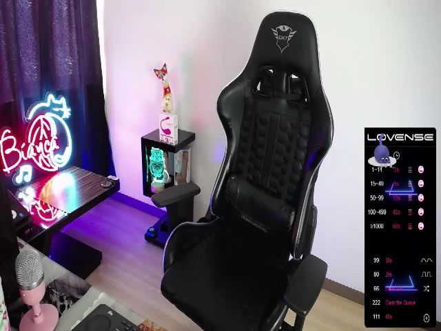 Live sex webcam photo for BiancaMiller #272632853