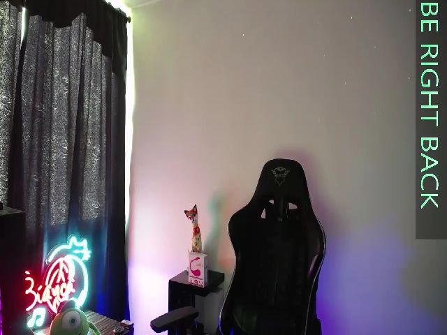 Live sex webcam photo for BiancaMiller #272710528