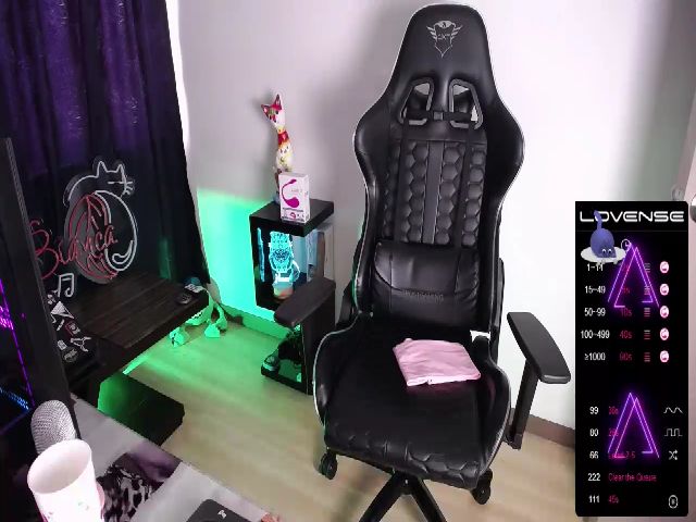 Live sex webcam photo for BiancaMiller #272789898