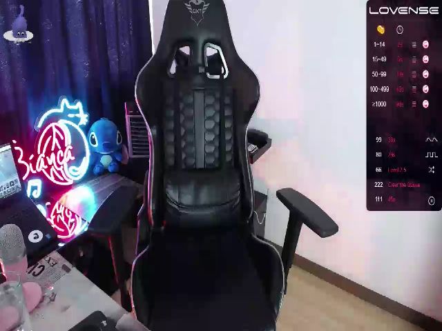 Live sex webcam photo for BiancaMiller #273887997